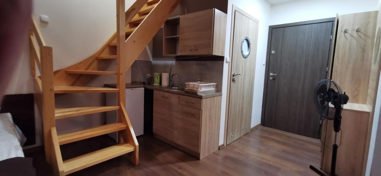 לינה וארוחת בוקר וובה Dolphin House מראה חיצוני תמונה