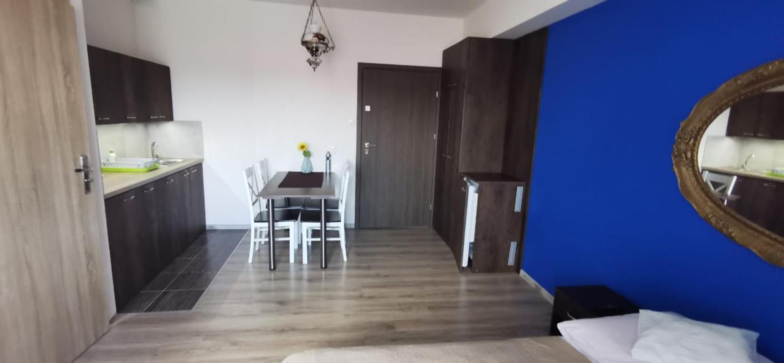 לינה וארוחת בוקר וובה Dolphin House מראה חיצוני תמונה