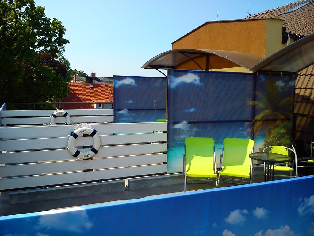 לינה וארוחת בוקר וובה Dolphin House מראה חיצוני תמונה